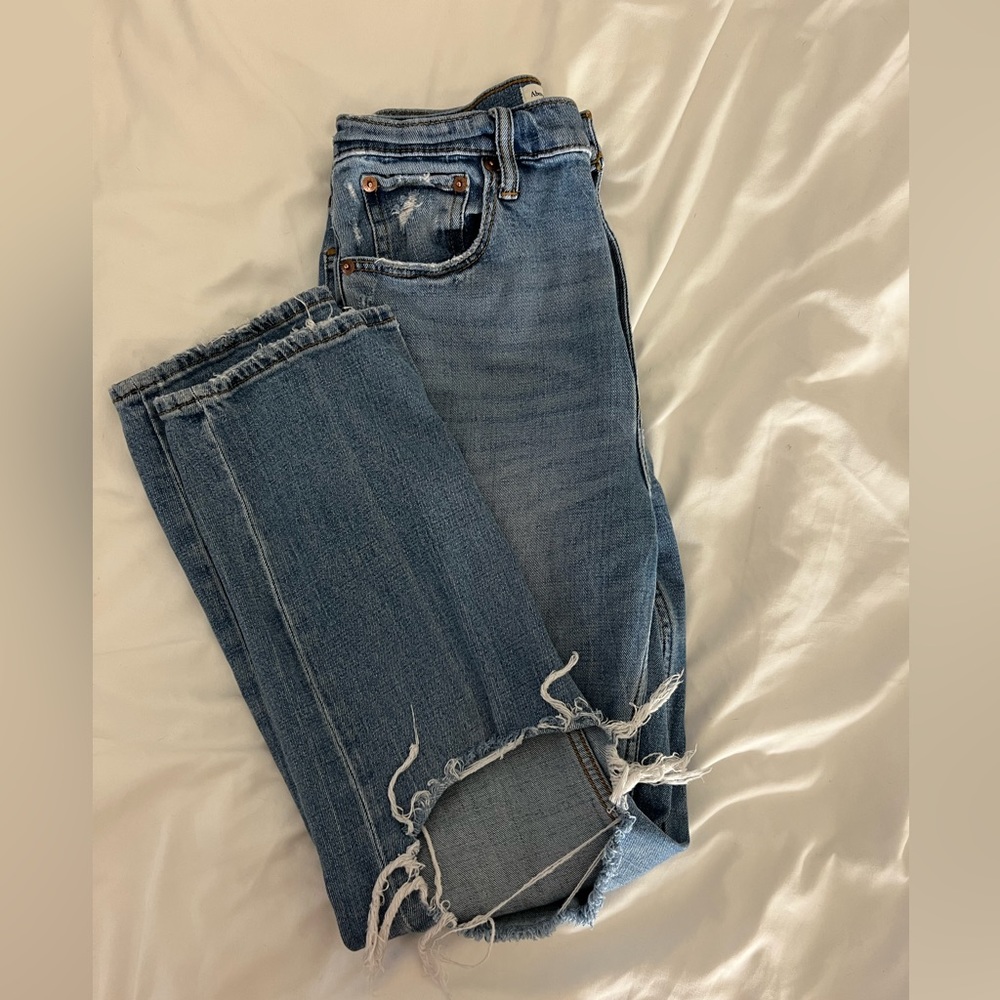 Abercrombie & Fitch Ultra High Rise Ankle Straight Jean 27 / 4R